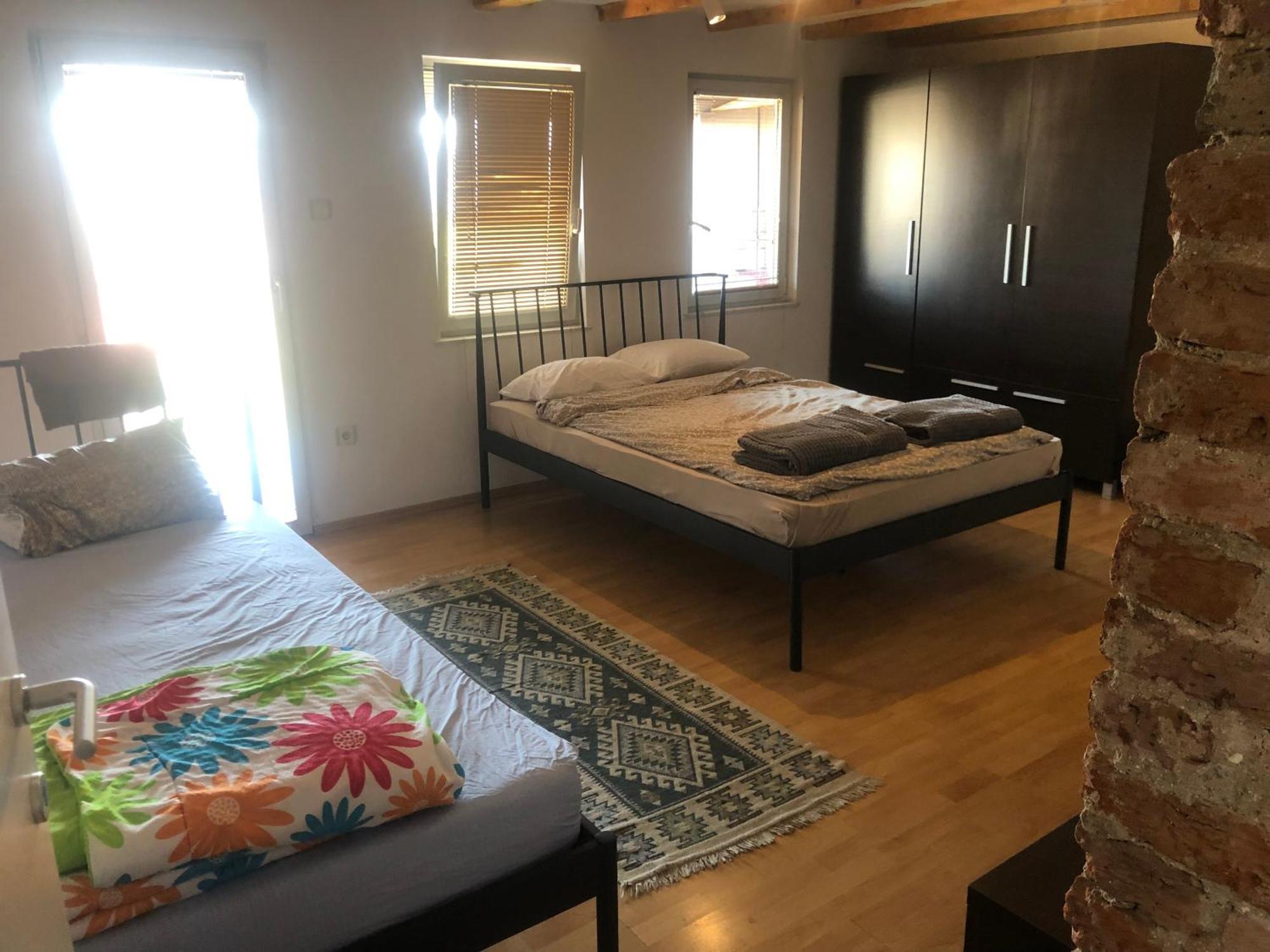 Central Apartment Priştine Dış mekan fotoğraf